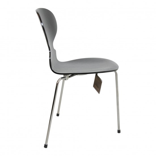 Ant chair 3 legs deals